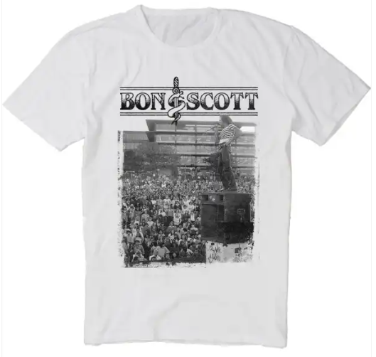 Bon Scott Vic Park Gig B&cream Unisex T-Shirt