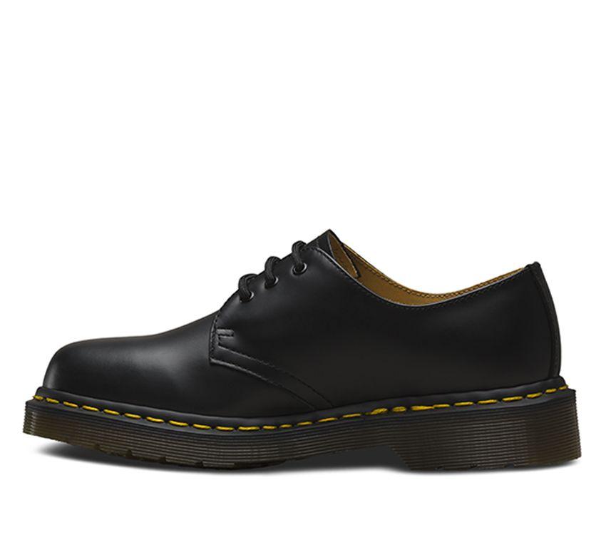 Black shoes with yellow stitches Clearance