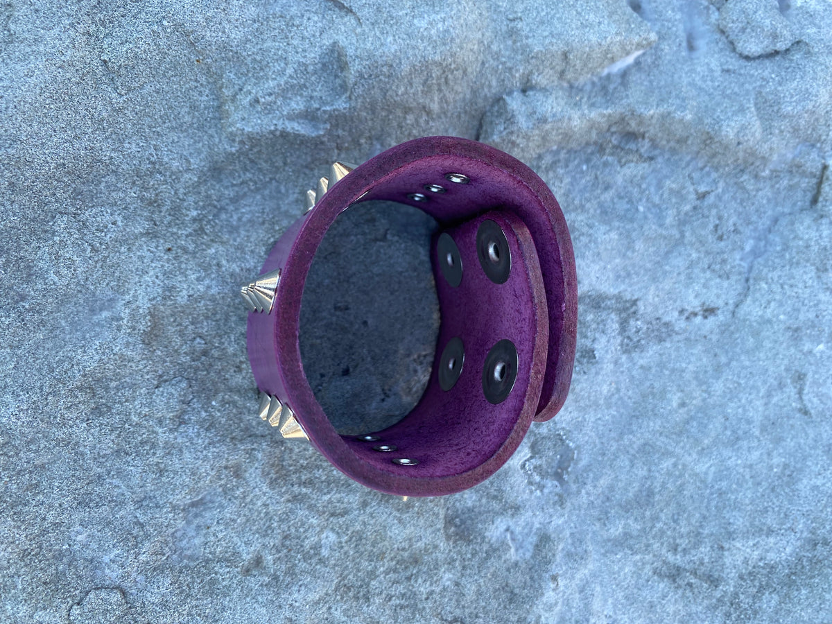 Studded Wristband Leather 3.5cm 15 studs Purple