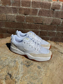 DC Ascend White Gum