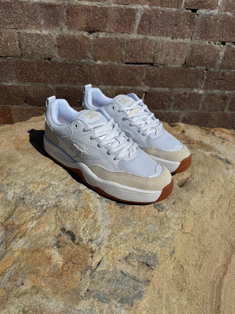 DC Ascend White Gum