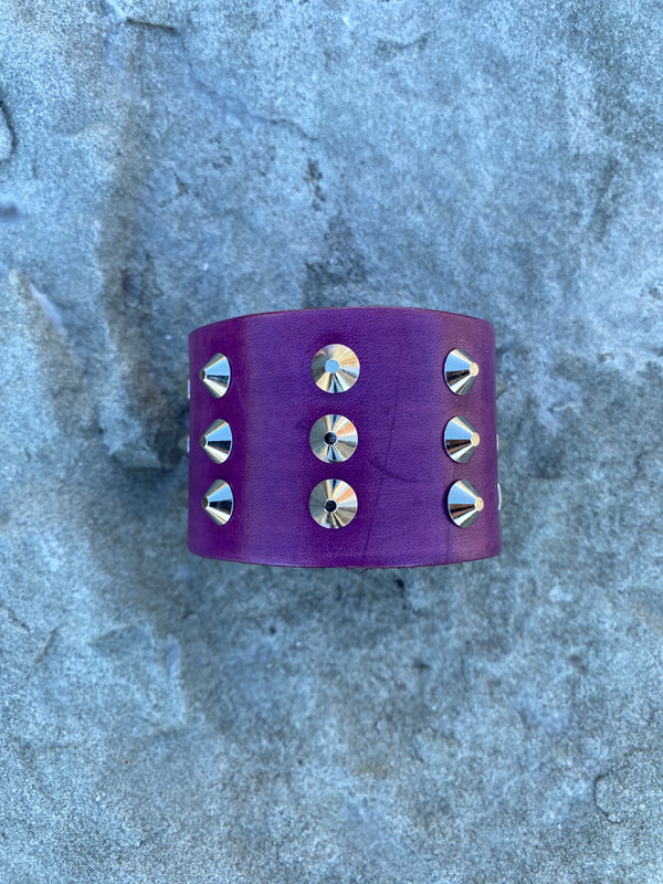 Studded Wristband Leather 3.5cm 15 studs Purple