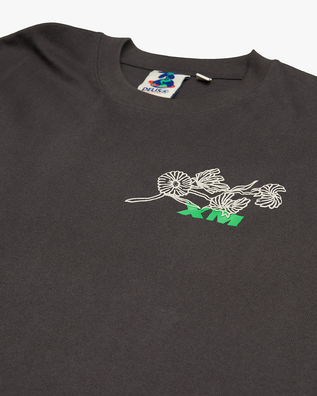 Deus Dusty Tee Anthracite Oversized Fit