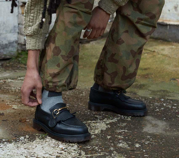 Dr Martens Adrian Snaffle Black Westminster
