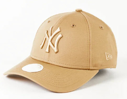 NEW ERA New York Yankees &nbsp;9FORTY Strapback in Camel Womens