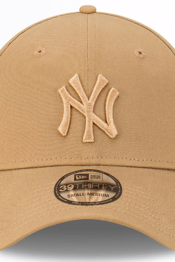 New Era 39Thirty MLB NY Yankees Khaki Fitted Cap