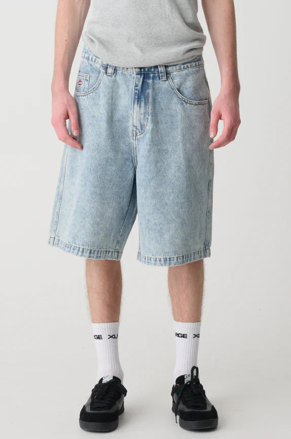 XLarge Bull Denim 91 Short Bleach Indigo