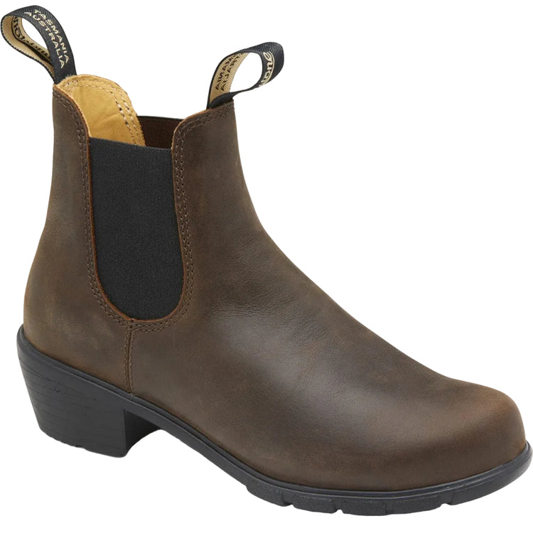 Blundstone 1673 Antique Brown Boots featuring a low heel and made from soft supple leather with a black elastic gusset.