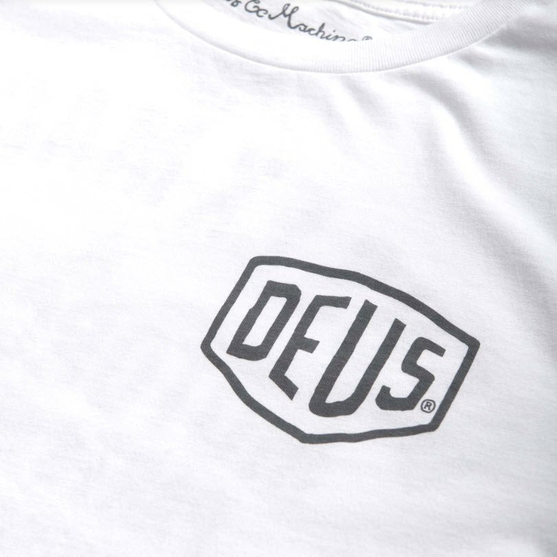 Deus Byron Address White Tee