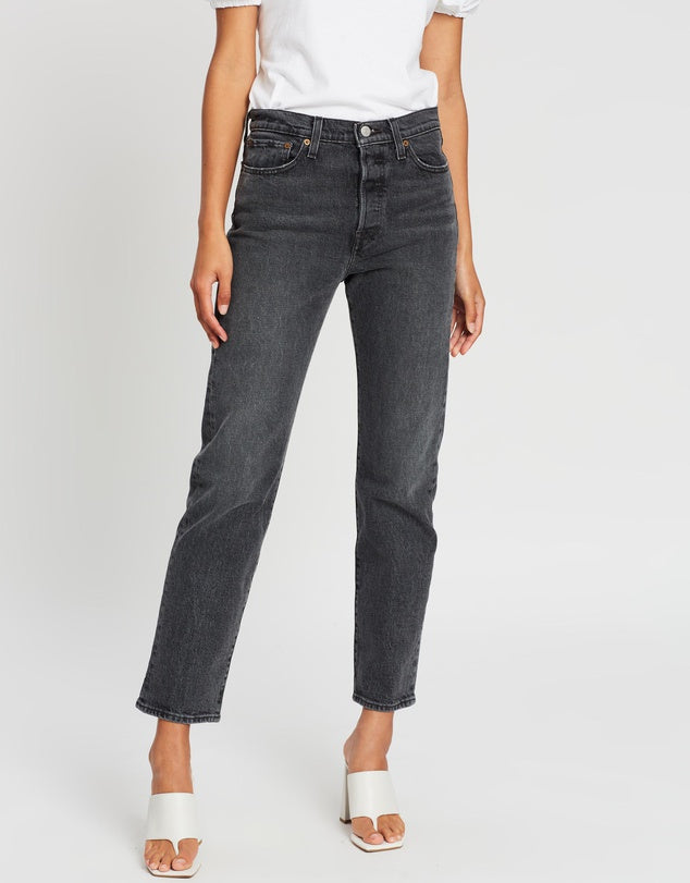 Levi's Women's Wedgie Straight Jeans 34960072