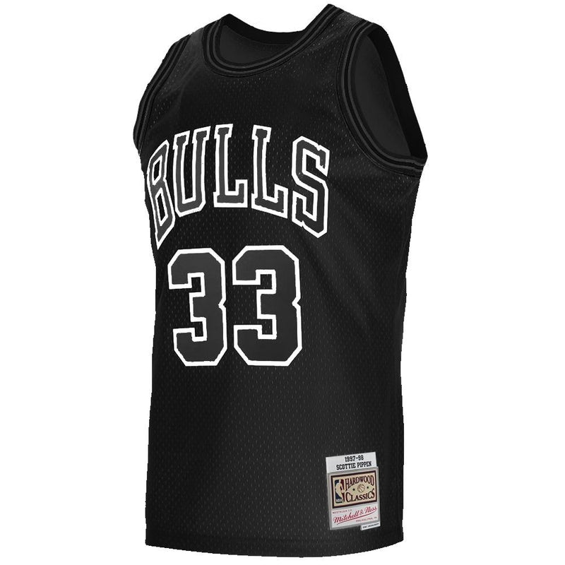 NBA Swingman White Logo Jersey Bulls 97 Scottie Pippen Black  Mitchell & Ness  NUMBER 33