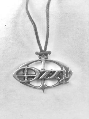 Ozzy Pendant