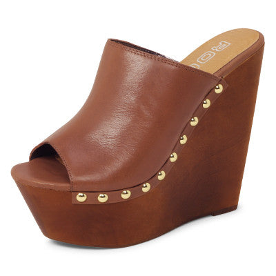 Roc Pagoda Tan Heel