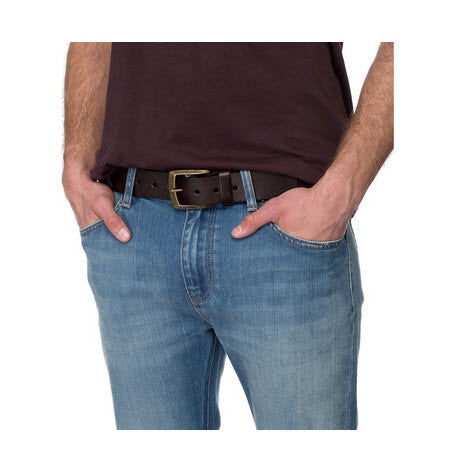  Globe Supply Belt, featuring a genuine leather construction, and an antique gold-toned buckle fastening.​- Width: 4cm- Smooth, genuine leather- Antique gold-toned buckle with logo branding Famous Rock Shop Newcastle 2300 NSW Australia