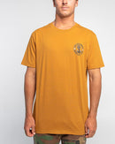 The Mad Hueys Born To Fish II Short Sleeve Tee H420M01008 TOBACCO