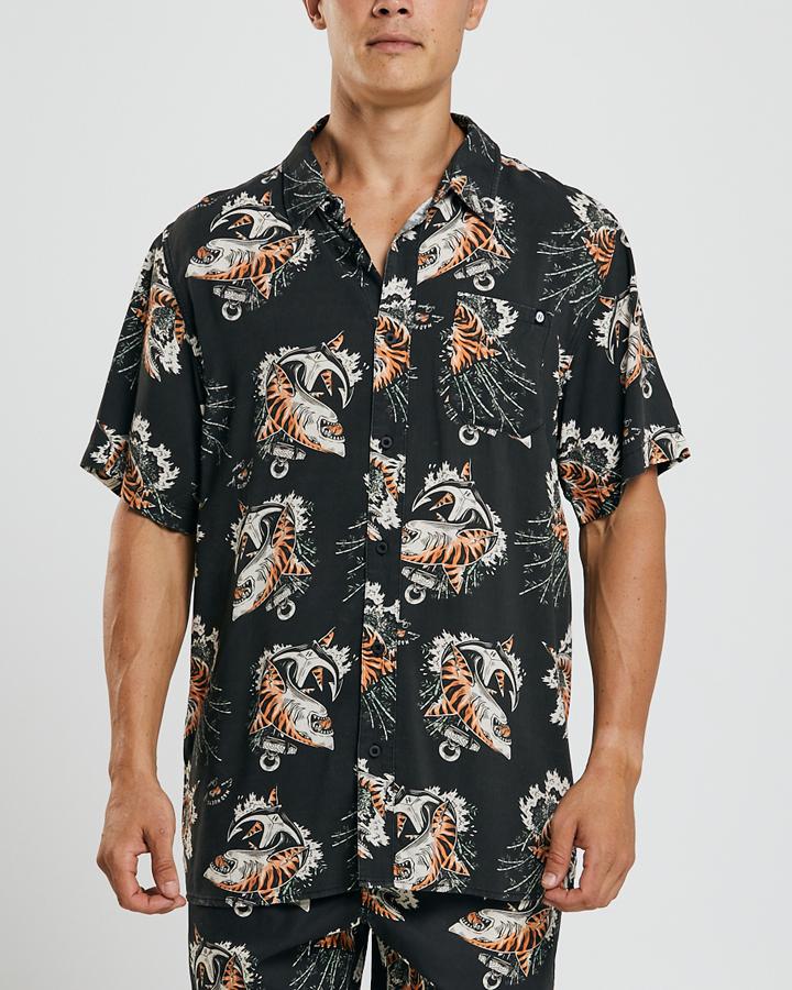The Mad Hueys Earn Your Stripes SS Woven Shirt Vintage Black