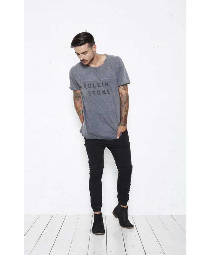 nANA jUDY Rollin Stone Print Tee Acid Charcoal